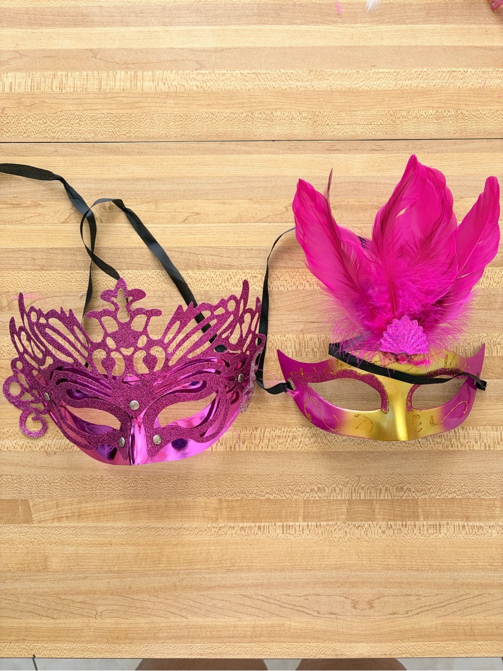 2 Masks Mardi Gras Masquerade Halloween Carnaval